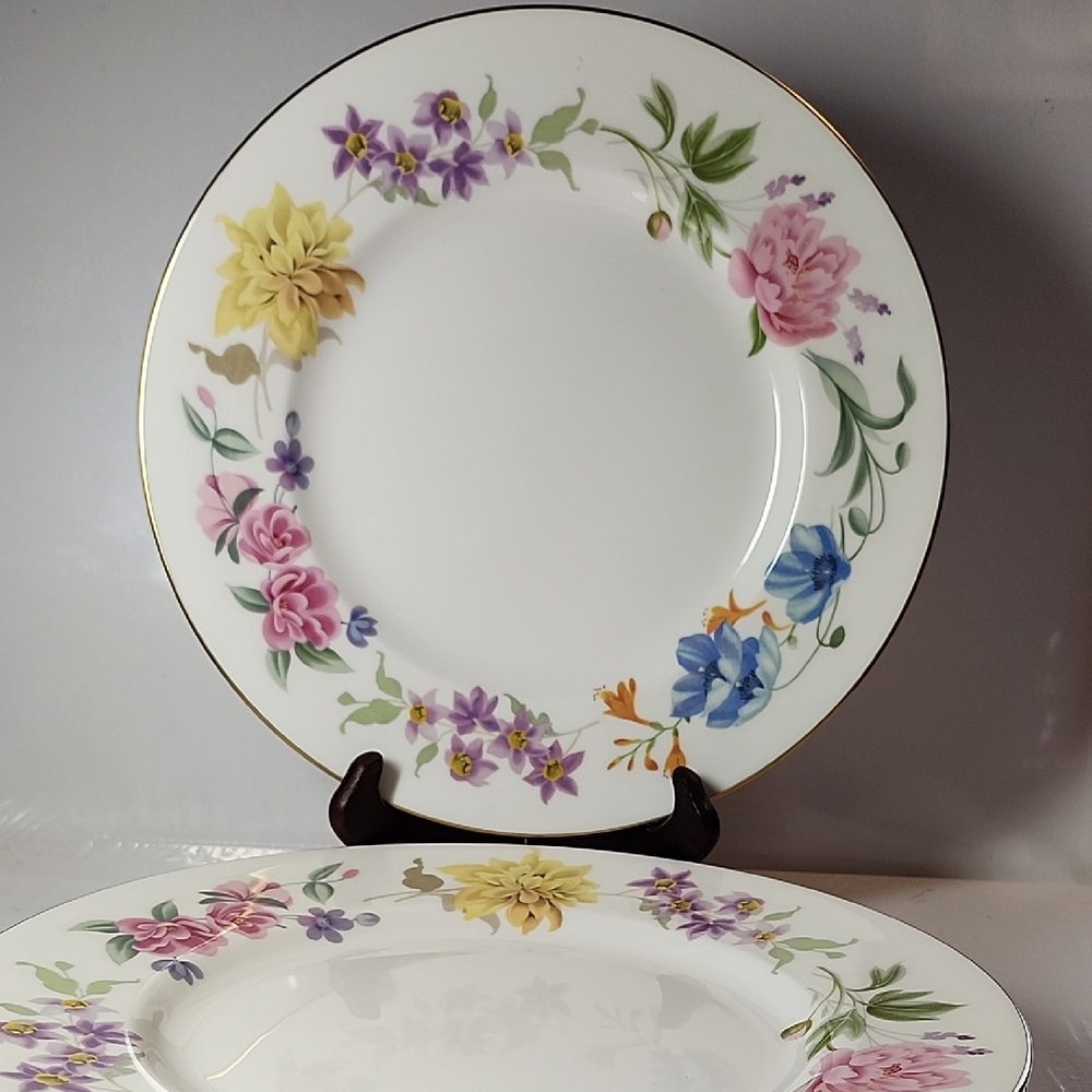 Royal Worcester Floral Dinner Plate with Gold Rim Kentmere Set Of 4